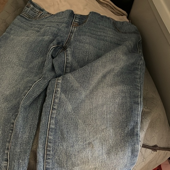 Raw Hem Maternity Jeans - Picture 6 of 6